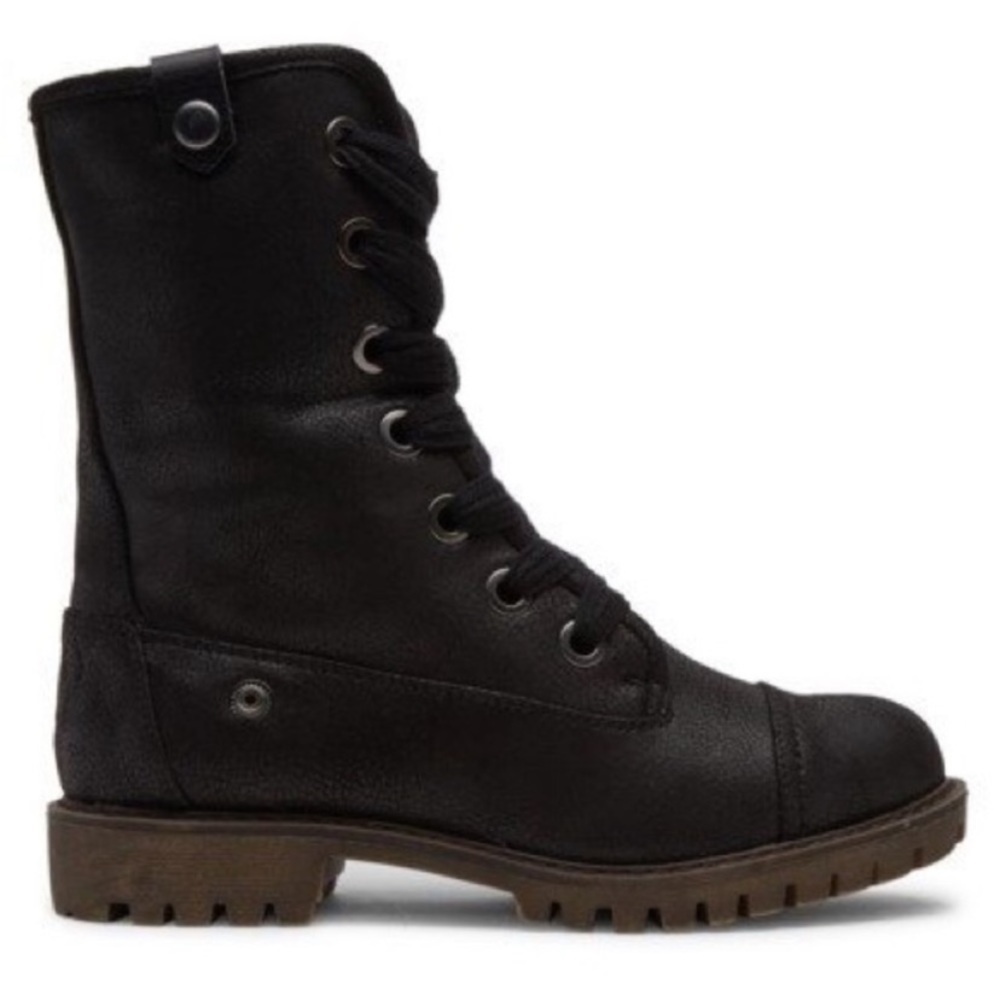 Roxy Black Lace-Up Boots with Brown Sole